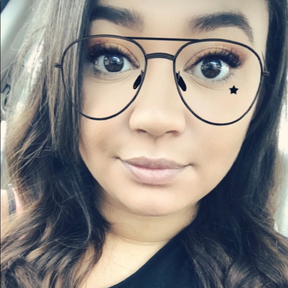 Meet your Posher, Jessica